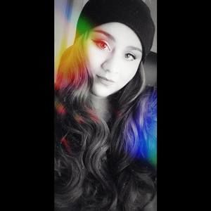 Meet your Posher, Monica